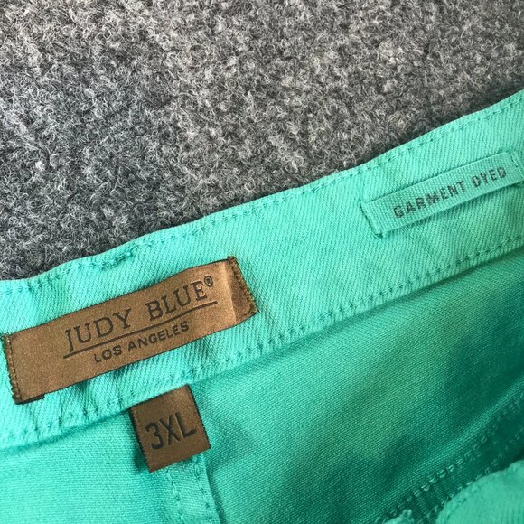 Judy Blue Shorts Womens 3XL Mint Green Garment Dyed Denim Mom Relaxed Plus - Picture 2 of 9